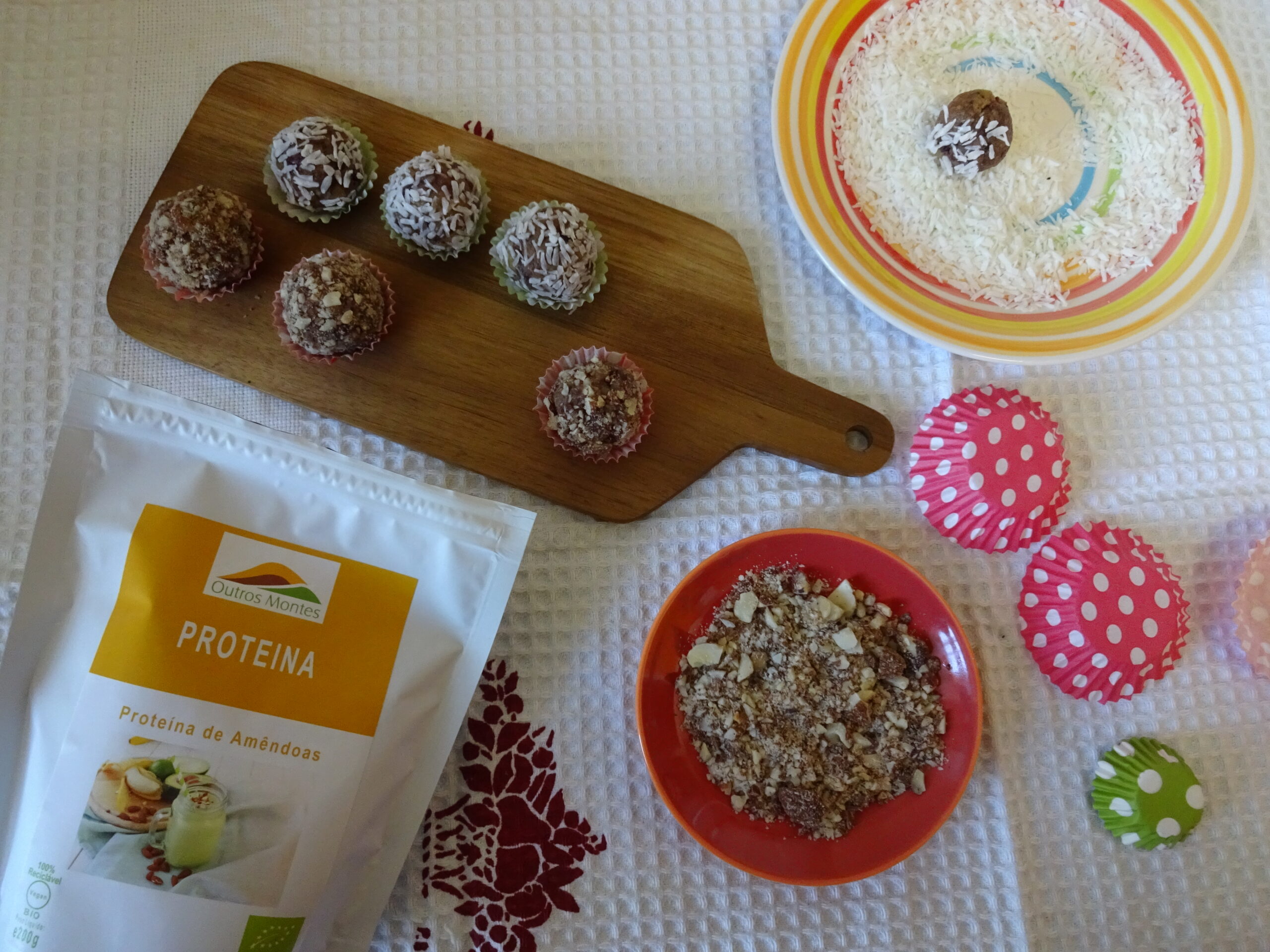 Brigadeiros de Batata Doce e Proteina de Amêndoas Outros Montes