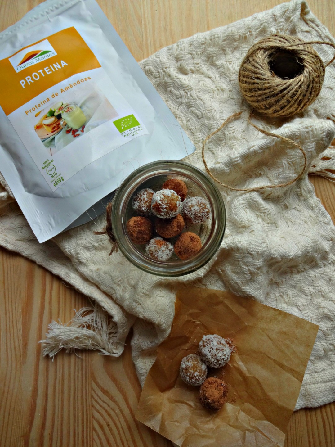 Trufas energéticas de banana e Proteína de Amêndoa Outros Montes