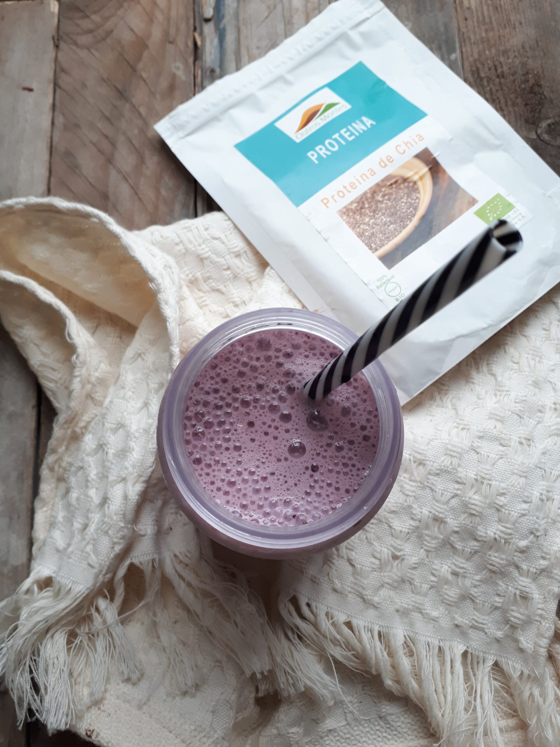 Smoothie de frutos vermelhos e Proteína de Chia Outros Montes