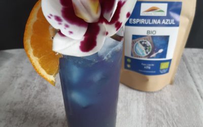 Blue Orange Mocktail com Espirulina Azul